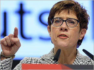 Alman Savunma Bakanı'ndan Kıbrıs'a destek vurgusu