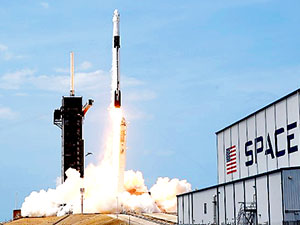 SpaceX kapsülü Uluslararası Uzay İstasyonu'na bağlandı