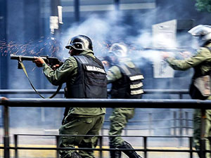 Af Örgütü: Polis biber gazını kötüye kullanıyor
