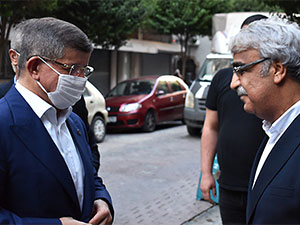 Davutoğlu'dan HDP Eş Başkanı Sancar'a taziye ziyareti