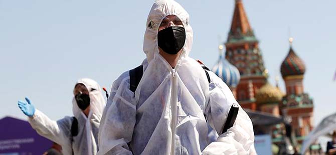 Rusya'da koronavirüs vaka sayısı hızla artıyor