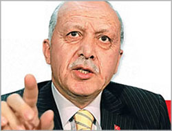 Başbakan Erdoğan'ı yaşlandıran afiş!