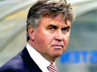 Hiddink Türkiye'ye gelecek gibi!