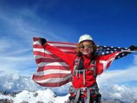 13 yaşında Everest'e tırmandı