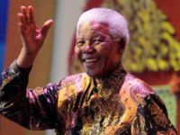 Mandela 91 yaşında, Carla Bruni sahnede