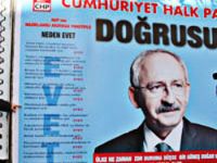 CHP, referandum afişinde inançlara hakaret etti