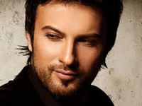 Sanatçılardan Tarkan'a destek