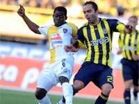 Fenerbahçe 5 golle liderliğe yükseldi