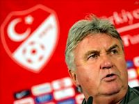 Guus Hiddink'ten ayrılık sinyali