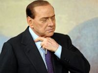 Berlusconi istifa etti
