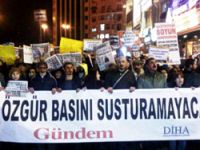 Tutuklu gazeteciler için Taksim'de eylem!