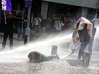 Ankara'da polisten sert müdahale!