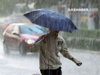 Sağanak yağış İstanbul’da hayatı felç etti