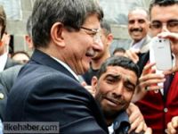 Davutoğlu’na sarılan Çekirdekçi Mısto'ya Diyarbakır tepkisi...