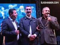 Demirtaş, Önder ve Ferhat Tunç birlikte söyledi