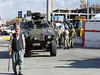 Diyarbakır’da Kobani yürüyüşü öncesi asker kent merkezine indi