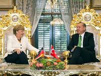 Merkel'in İstanbul gezisi İngiliz basınında