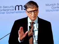 Bill Gates zirveyi yine kaptırmadı