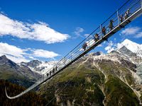 Dünyanın en uzun asma köprüsü açıldı