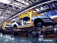 İran’dan tarihi otomobil anlaşması