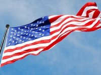 ABD'de bayraklar yarıya iniyor