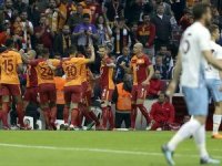 Galatasaray zirveyi bırakmadı