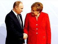 Putin ile Merkel Suriye’yi görüştü