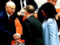 Buldan ve Temelli, Bahçeli ile tokalaştı