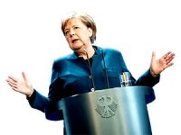 Merkel: Aşı bulunana kadar virüsle yaşayacağız