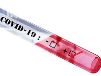 Aşısızlara uygulanan PCR testi şartı kaldırıldı