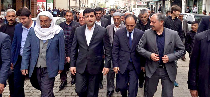 11-011.jpg 11-011.jpg