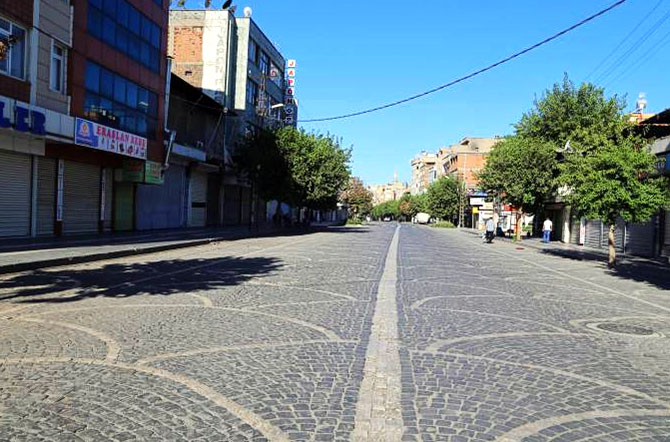 670-011.jpg 670-011.jpg