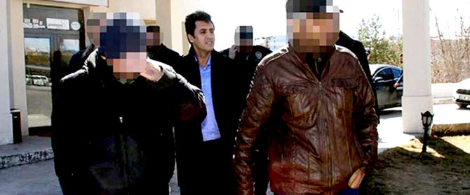 670-019.jpg 670-019.jpg