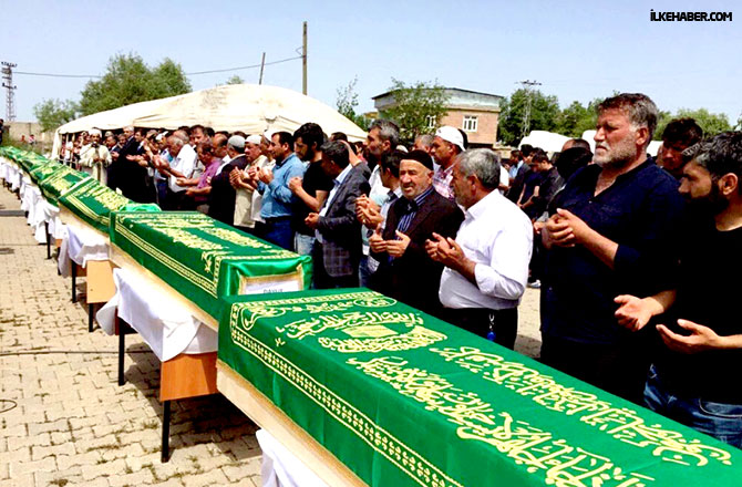 670-049.jpg 670-049.jpg