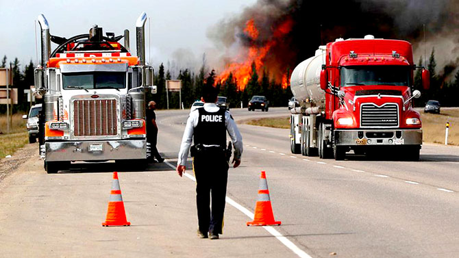 6702-044.jpg 6702-044.jpg