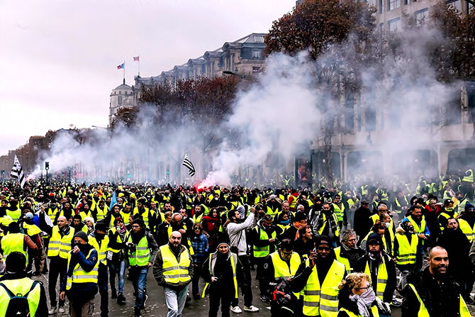 in-paris-the-wrath-of-the-yellow-vests-eclipsed-by-the-violence-of-the-thugs.jpg